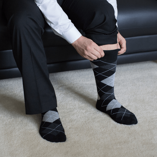 How to Find Men’s Socks That Stay Up and Stay Comfortable - Straight Up Socks